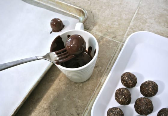 Apricot Fig Superfood Truffles